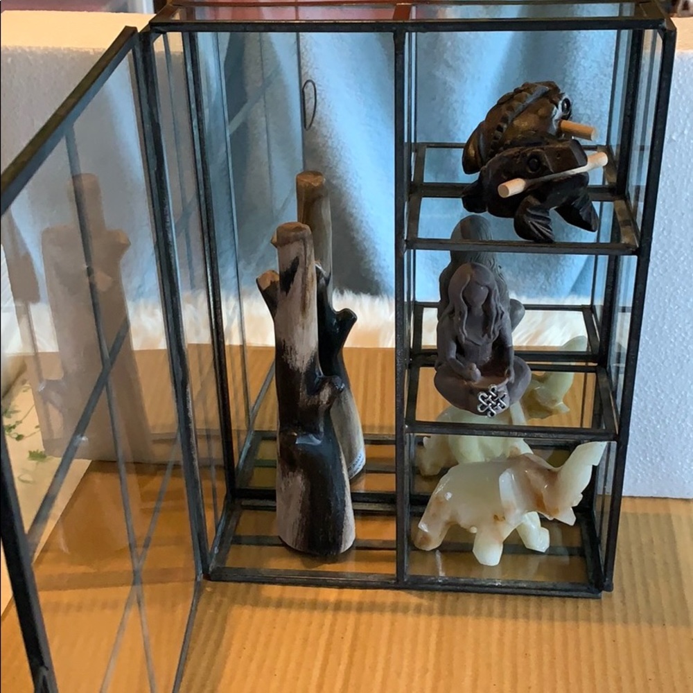 Glass and metal mirrored display case NWOT